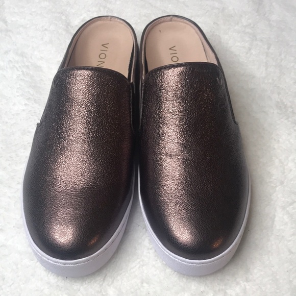 vionic dakota mule